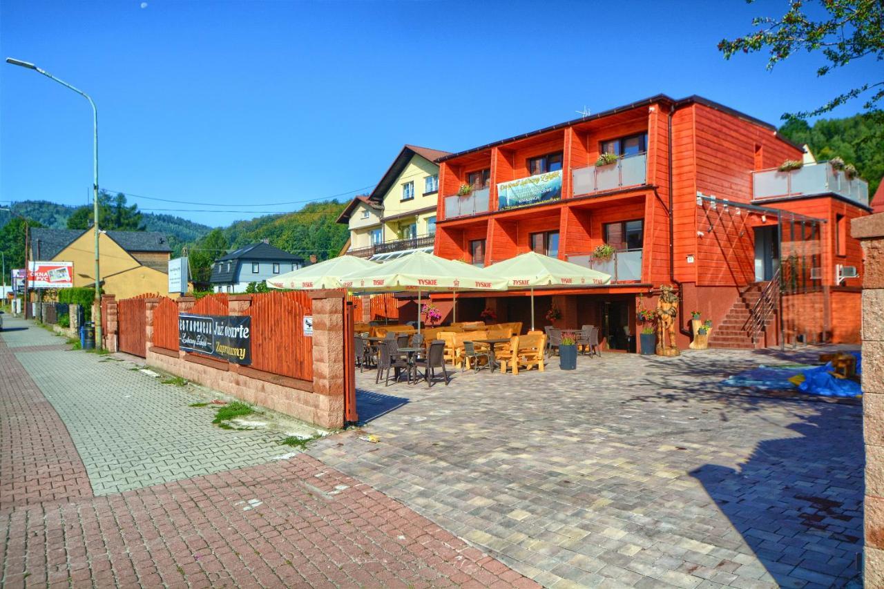 Pensjonat & Restauracja Lustrzany Zakatek Hotel Щирк Екстериор снимка